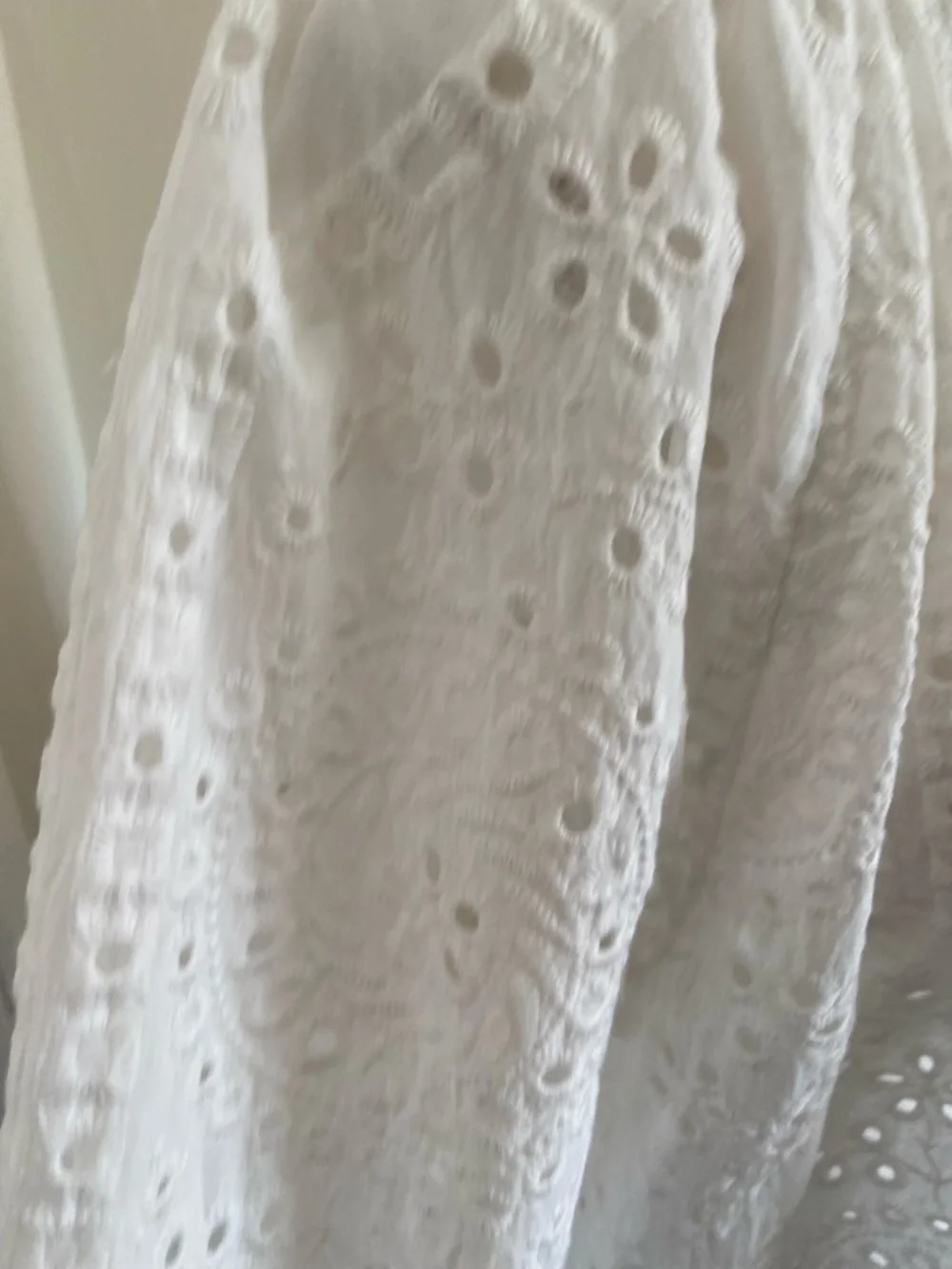 H&M White Cotton Eyelet Popover V-neck Summer Beach Top-Sz-L - Picture 6 of 15